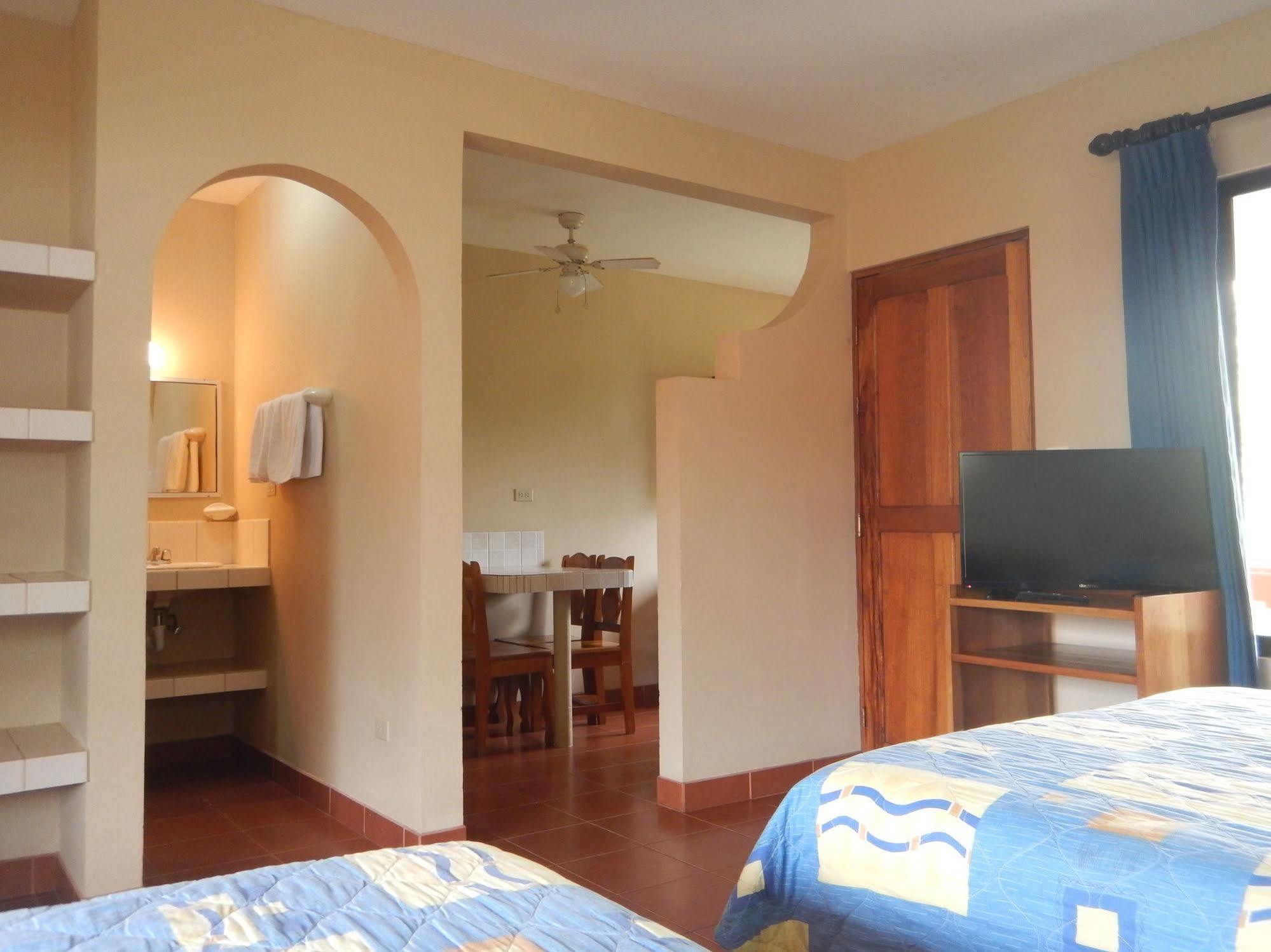 Apartotel Flamboyant Jaco Ngoại thất bức ảnh