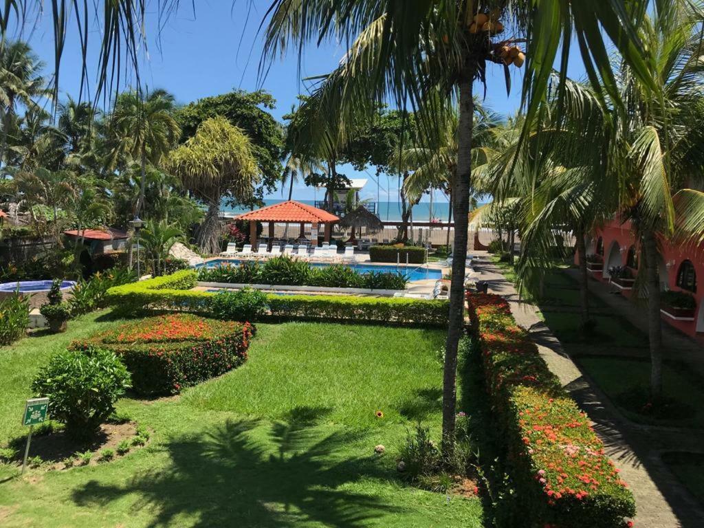 Apartotel Flamboyant Jaco Ngoại thất bức ảnh